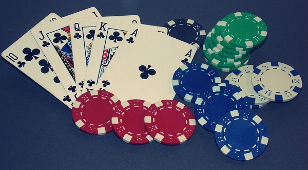 escalera real poker online